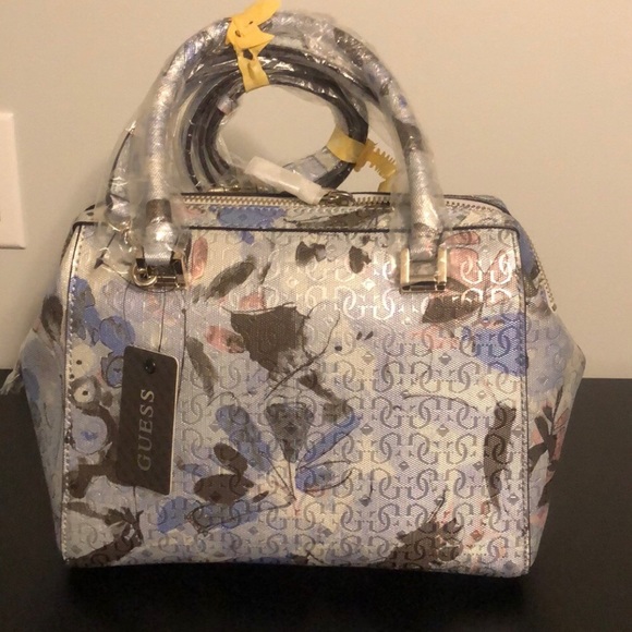 Guess Satchel brand new with tags - Picture 3 of 7